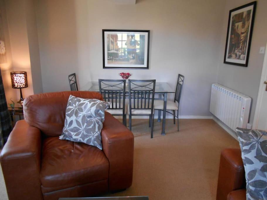 The Granary, Old Corn Mill, Yorkshire Dales Apartment West Burton Exterior foto